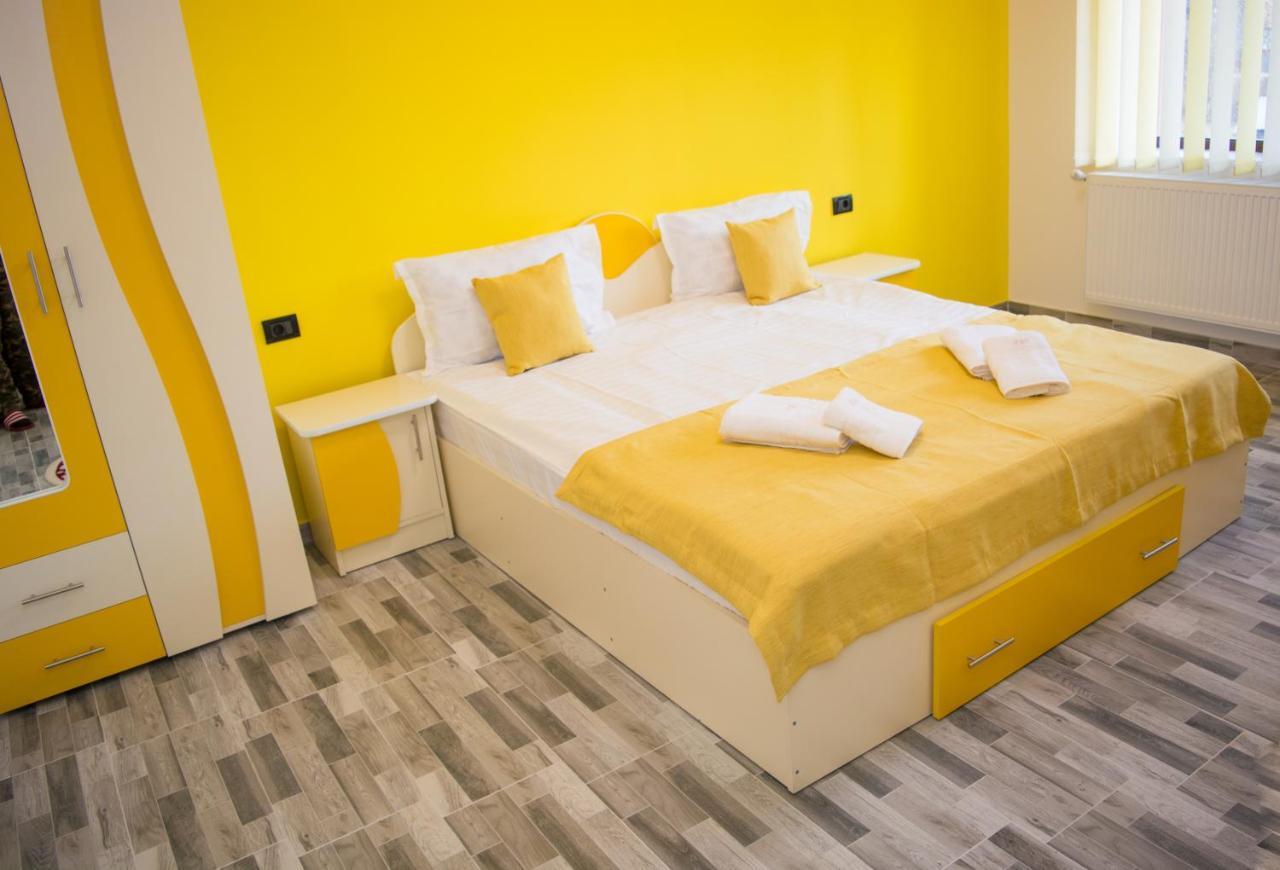 Bed and Breakfast Casa Erk à Călimăneşti Extérieur photo