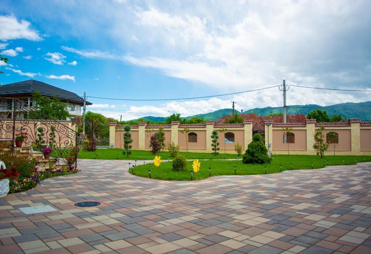 Bed and Breakfast Casa Erk à Călimăneşti Extérieur photo