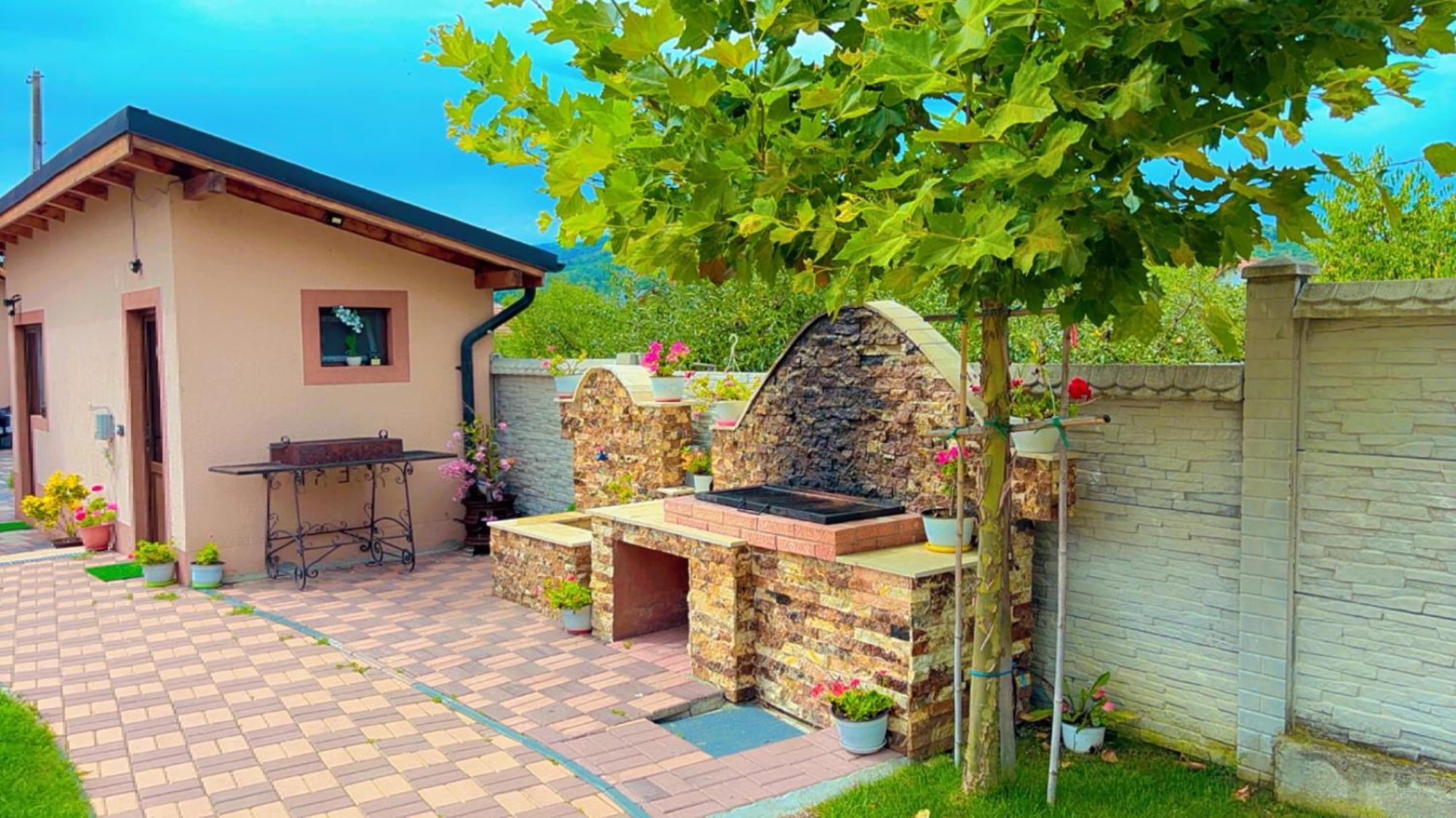 Bed and Breakfast Casa Erk à Călimăneşti Extérieur photo